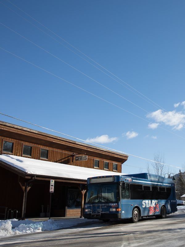 START Bus At Deloney Stop winter