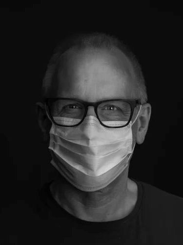 photo-1589987223223-e95a2632bb5a